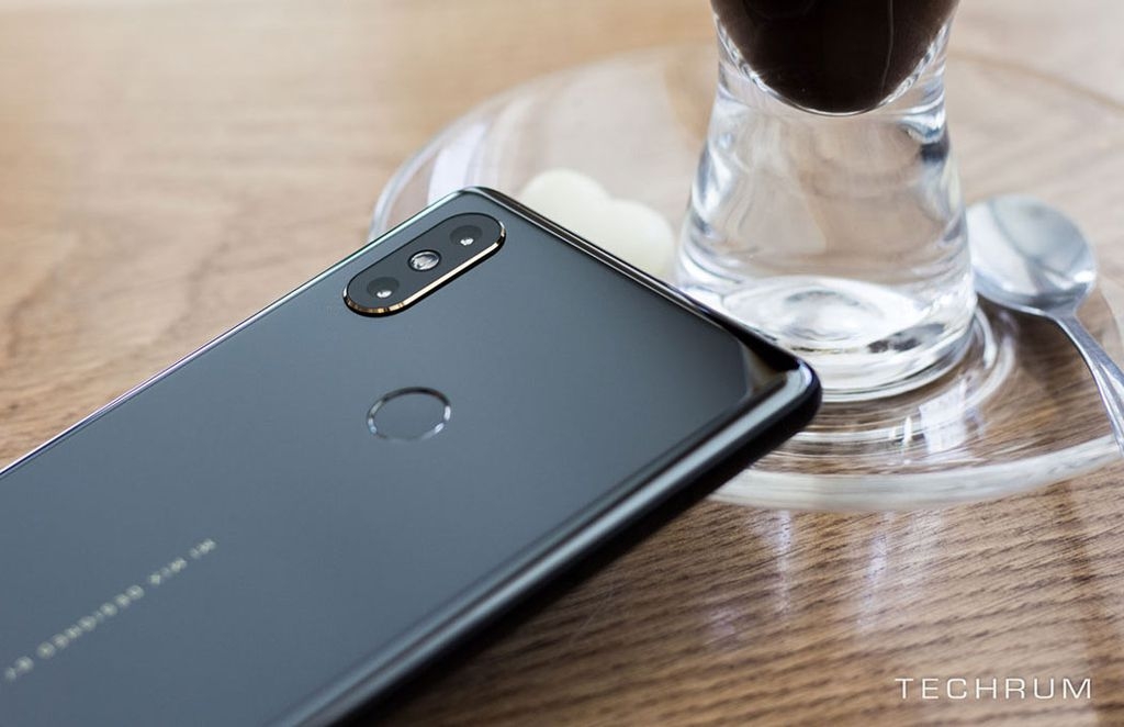 dau-moi-la-diem-dat-cam-bien-van-tay-tren-smartphone-ly-tuong-nhat