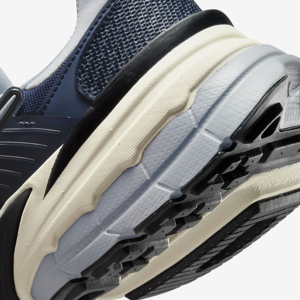 Giày thời trang Nike V2K Run Nam - HJ4497-400