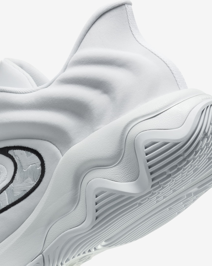 Giày bóng rổ Nike Giannis Immortality 4 EP Nam FQ3681-100