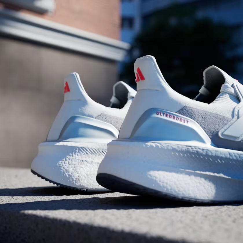 Giày chạy bộ adidas Ultraboost 5 Nam - JH9070