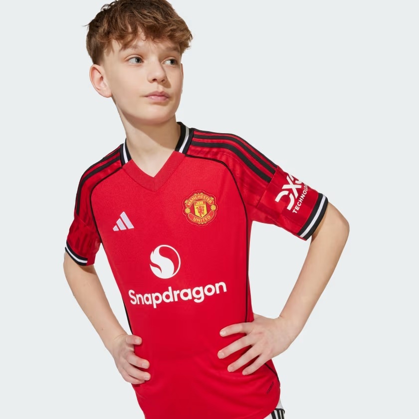 Áo jersey trẻ em bóng đá adidas sân nhà Manchester United 25/26 Unisex - JP3013