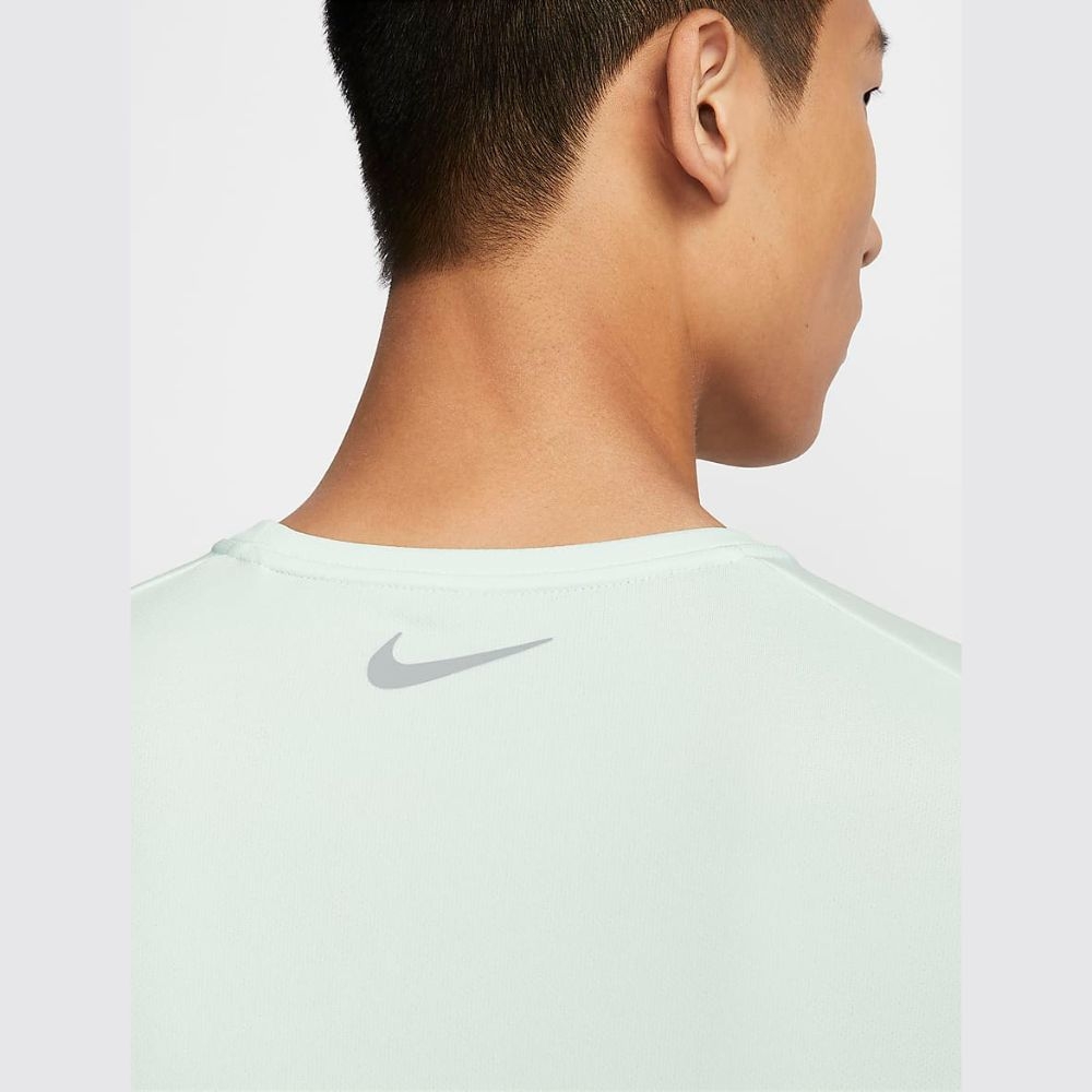 Áo chạy bộ Nam Nike Miler Flash FN3052-394