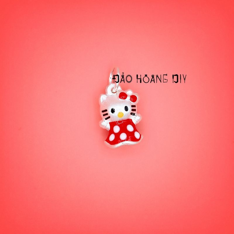 Mặt dây chuyền bạc hình chú mèo kitty mặc váy chấm hoa đỏ PVN921