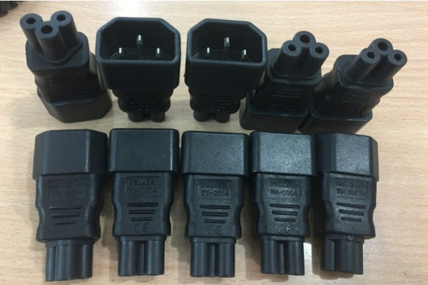 Răc Chuyển Nguồn WELLEEN WA-0004 IEC 320 C14 Male to IEC 320 C5 Female Converter 10A 250V