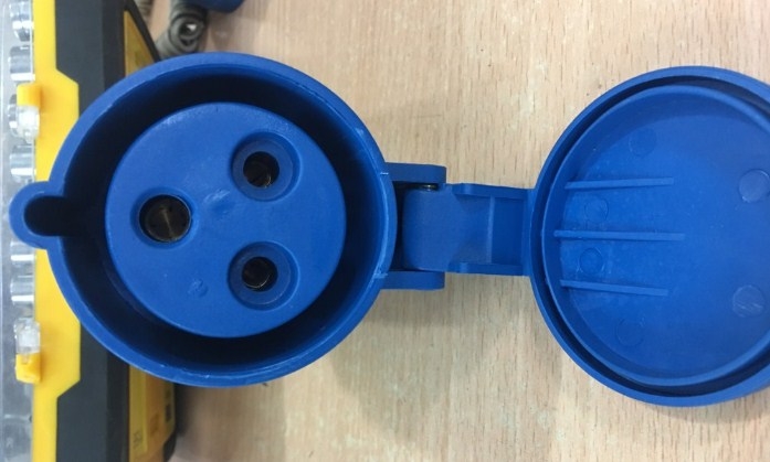 Rắc Đấu Ổ Cắm Điện Công Nghiệp Commando Plug Socket IP44 VANLOCK IEC 60309-2 32A-6H 2P+E 3 Pha 220V/250V Type 023 For Power Strip Rack PDU