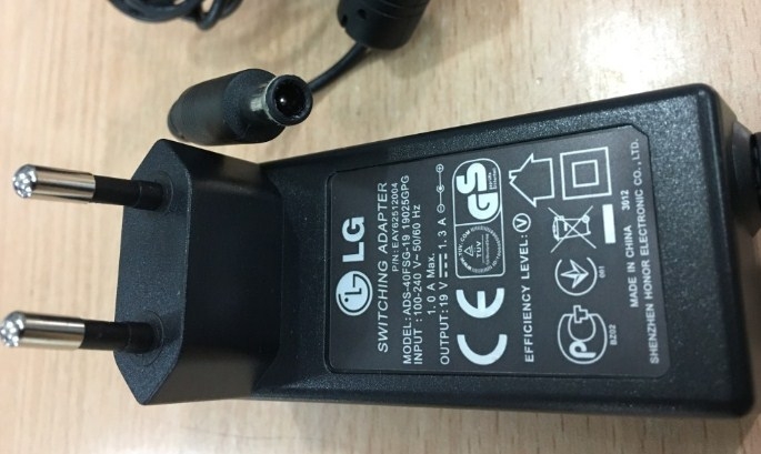 Adapter 19V 1.3A 25W LG ADS-40FSG-19 For LG 24 inch 24MK600 Full HD IPS LED Monitor Connector Size 6.5mm x 4.4mm