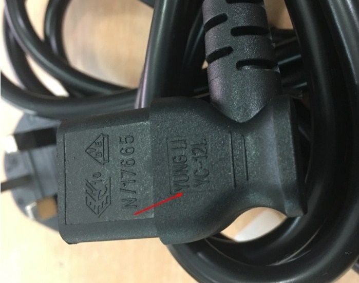 Dây Nguồn Yung Li YP-61 YC-12L UK Chuẩn 3 Chấu Có Cầu Chì Chữ L Vuông Góc 90 Độ AC Power Cord BS1363 to C13 Right Angle 10A 250V 3X0.75mm Length 1.8M