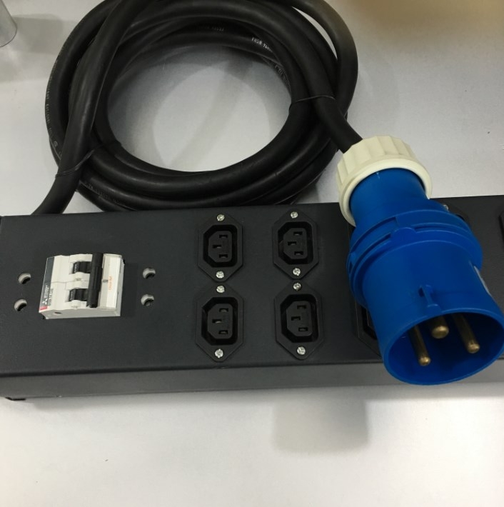 Thanh Nguồn PDU 2U Rack 19 12 Way IEC C13 Outlet Có MCB BHW-T4 C32 MITSUBISHI Công Suất Max 32A 250V to IP44 IEC309-2 Plug Power Cord 3x4.0mm Length 4.5M