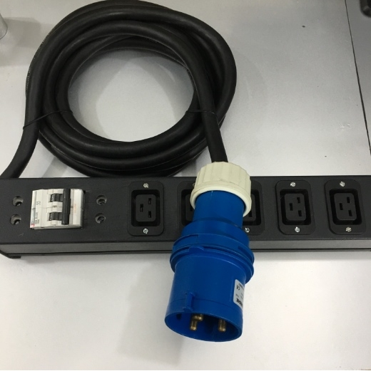 Thanh Nguồn PDU 1U Rack 19 6 Way IEC C19 Outlet Có MCB BHW-T4 C32 MITSUBISHI Công Suất Max 32A 250V to IP44 IEC309-2 Plug Power Cord 3x4.0mm Length 4.5M