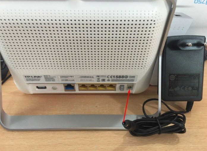 Adapter TP-LINK AC1900 Archer C9 12V 3.3A Connector Size 5.5mm x 2.1mm