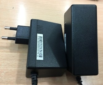 Adapter Màn Hình LG LED Monitors Original LCAP16B-K 19V 2.1A 40W For Monitor 27EA33 E1951S E1951T E2051S E2251VQ Connector Size 6.5mm x 4.4mm