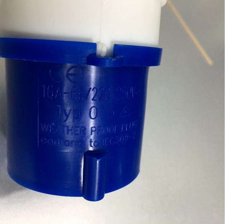 Ổ Cắm Công Nghiệp Industrial MultIPle Socket Outlet China Power Connector 16A 2P+E 250V 3 Way Y Splitter Plug IP44 IEC309-2 SF-1013