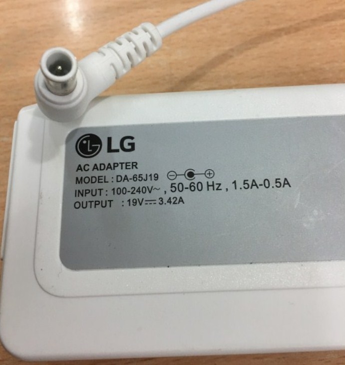 Adapter Màn hình LG Monitor Widescreen LED LCD HDTV LG DA-65J19 19V 3.42A 65W White For Monitor LG Flatron IPS226V IPS236V MX235IPS Connector Size 6.5mm x 4.4mm