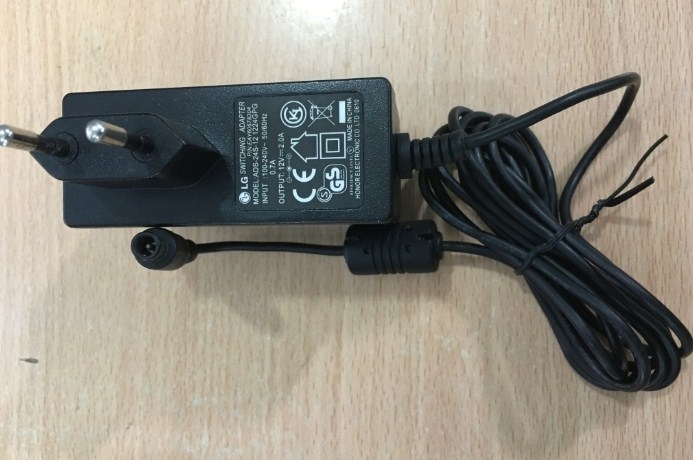 Adapter 12V 2A 24W LG ADS-24S-12 For Monitor LCD LG W1943S E1940S E1951S E2051T E2040S Connector Size 6.5mm x 4.4mm