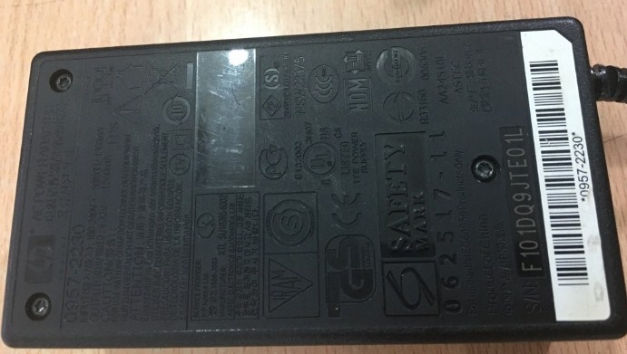 Adapter Original HP Scanjet Enterprise Flow 7000 S2 32V 1560mA 0957-2230 Connector Size 3Pin