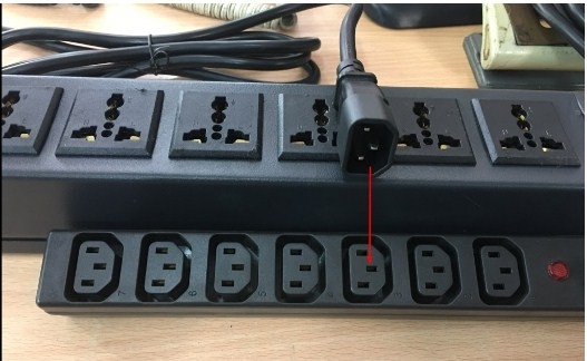 Ổ Điện 6 Ổ Cắm 3 Chấu Đa Dụng Công Suất Tối Đa 20A Universal Socket PDU MCB MITSUBISHI C14 Power Plug With Cord Length 2.7M
