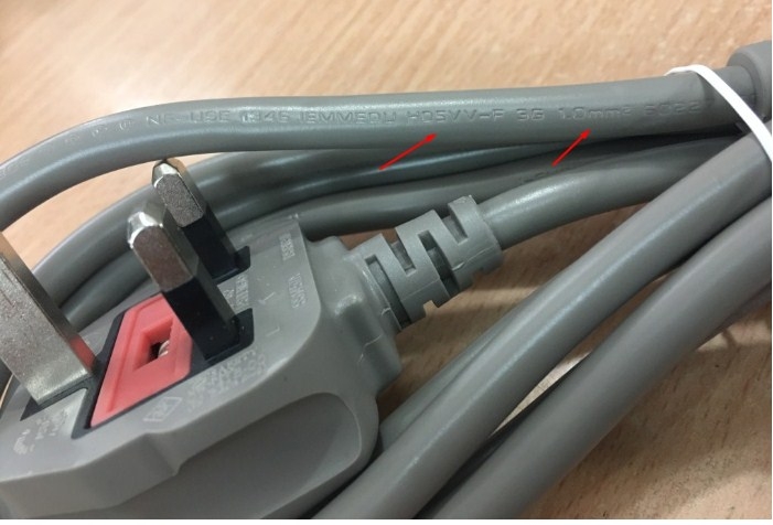 Dây Nguồn I-SHENG SP-62 to IS-14  UK Chuẩn 3 Chấu Có Cầu Chì AC Power Cord BS1363 to C13 10A 250V 3X1.0mm For Thiết Bị Viễn Thông Grey Length 2M