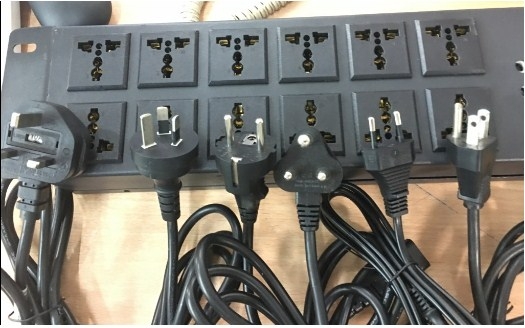 Thanh Phân Phối Nguồn Điện PDU 2U Rack Universal 12 Way UK Outlet Có MCB Công Suất Max 20A to C20 Plug Power Cord 3x1.5mm² Length 3M