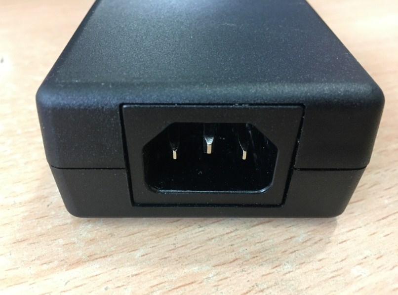 Adapter 3.3V 4550mA 15W Cisco ADP-15VB 341-0008-01 For Linksys WRT54GC Connector Size 3.5mm x 1.35mm