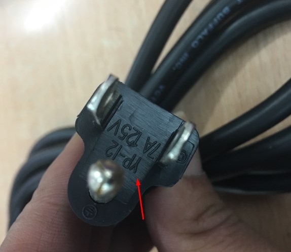 Dây Nguồn Chữ L Vuông Sang Góc Trái JET BUFFALO YP-12 YC-12 NEMA 5-15P to Left Angle C13 AC Power Cord 7A 125V 3x0.75mm 18AWG Length 1.8M