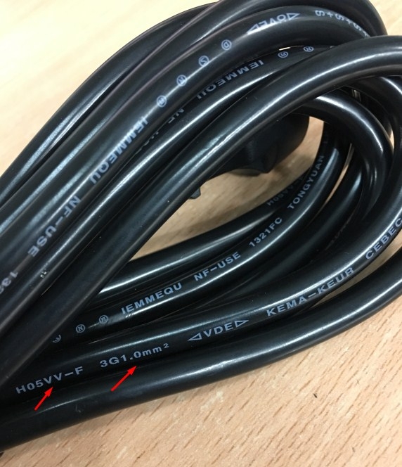 Dây Nguồn 2 Chân Tròn DEREN DR-310 DK-390 AC Power Cord Europe Plug Schuko CEE 7/7 to IEC320 C13 10A 250V 3x1.0mm For Thiết Bị Mạng Cisco Và Máy Chủ Length 3M