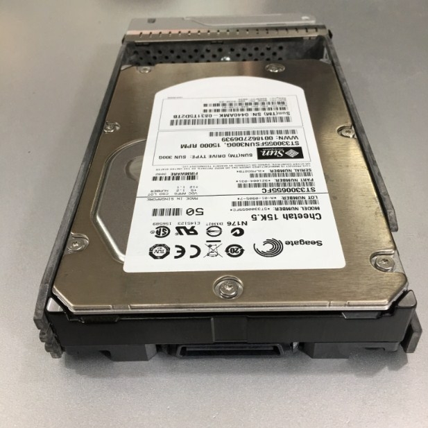 Ổ Cứng Máy Chủ Sun ST330055FSUN300G 300GB 3.5-inch 15000 RPM Fibre Channel 4.0Gbps Hard Drive