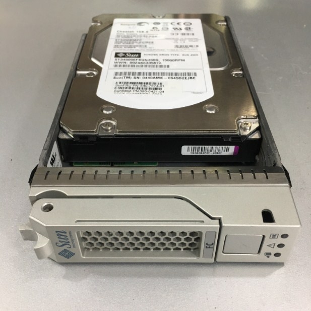 Ổ Cứng Máy Chủ Sun ST345056FSUN450G 450GB 15000RPM Fibre Channel 4GB/s 16MB Cache 3.5-inch Hard Drive