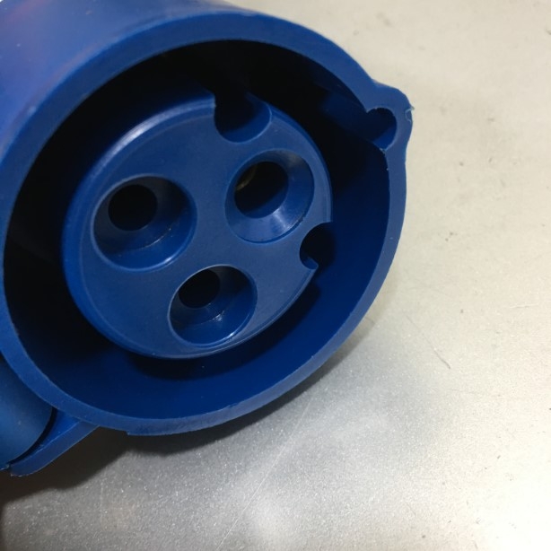 Ổ Cắm Công Nghiệp IECCEE GL-213 IP44 2P+E 6H 250V 16A 250V Induatrial Plug Connector