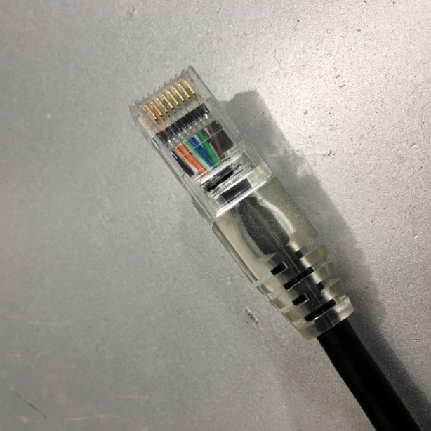 Dây Nhẩy Chuẩn Chéo Commscope AMP CAT5E U/UTP Patch Cord Crossover Cable 4PR 24AWG Black Length 2M