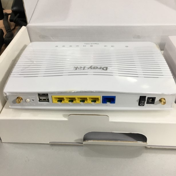 DrayTek Gigabit Broadband Router Vigor 2133 Series