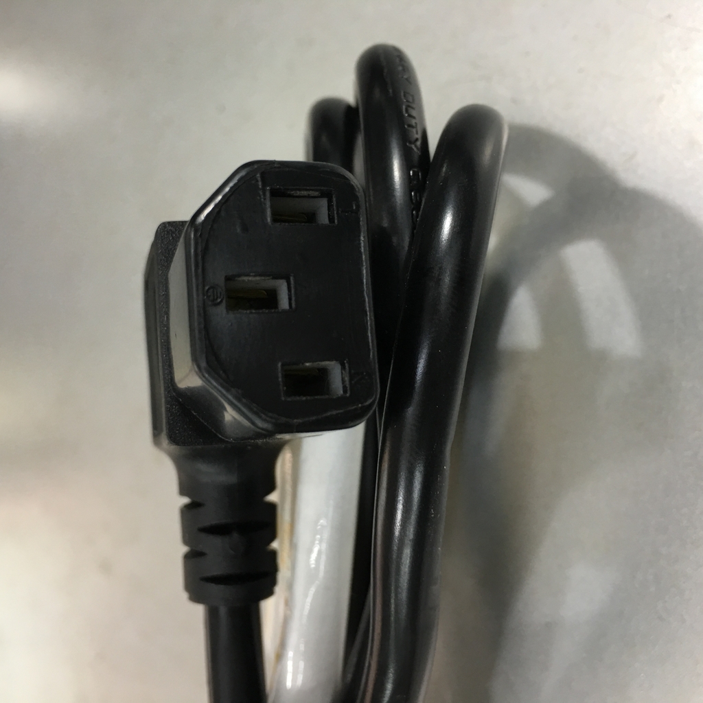 Dây Nguồn Chữ L Vuông Góc 90 Độ UK Chuẩn 3 Chấu Có Cầu Chì I-SHENG SP-62 IS-15 AC Power Cord BS1363 to C13 Right Angle 10A 250V 3x0.75mm² 1.5M For Máy Pha Mầu Sơn CPS Color COROB D200 D300 D4100 D600 D700 D800TX