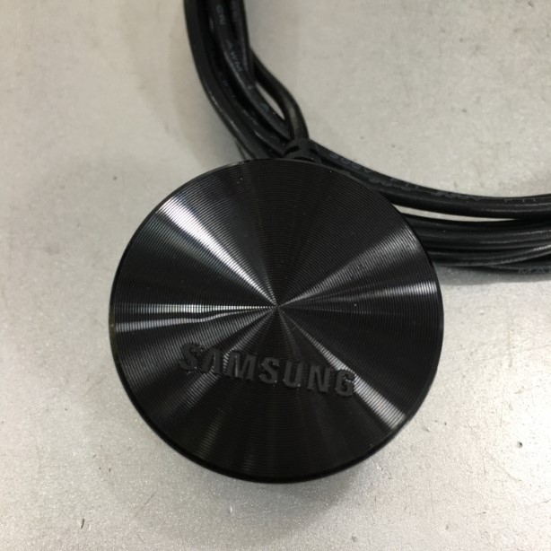 Cáp Điều Khiển Từ Xa Samsung IR Extender Cable BN96-31644A Length 2.5M
