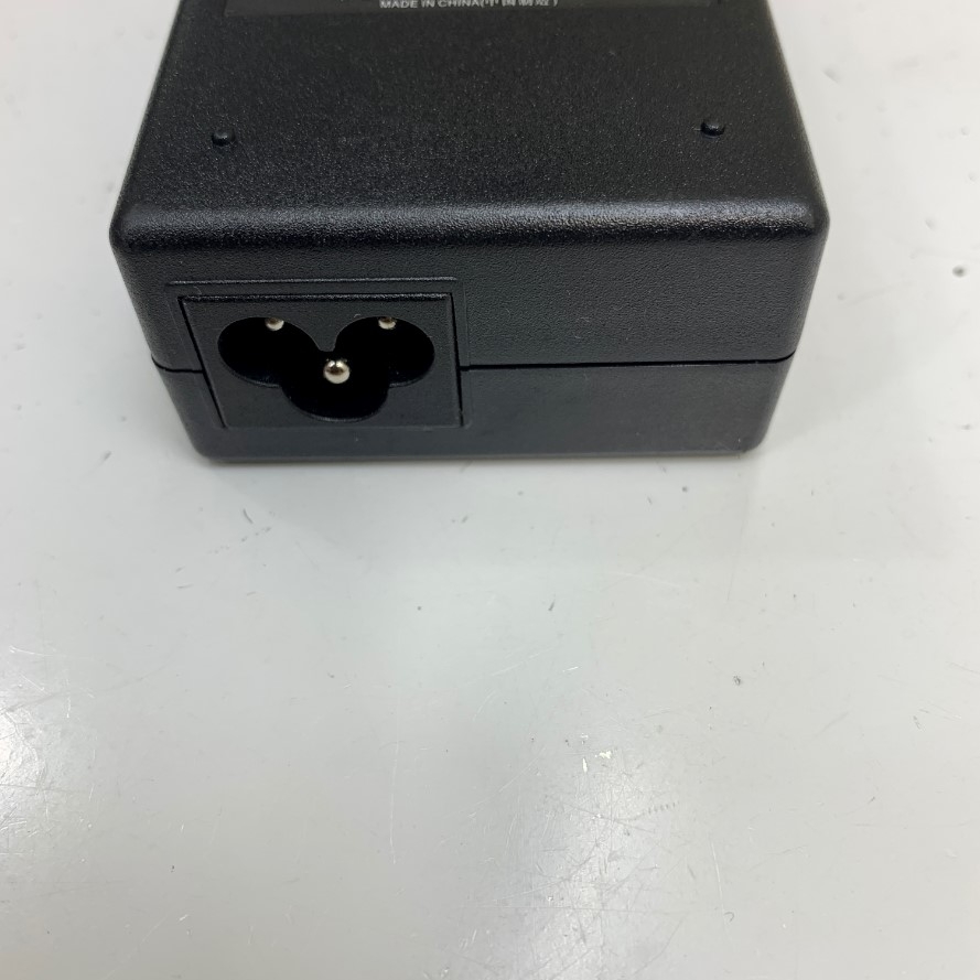 Adapter 12V 7.5A 90W CAM090121 CWT Channel Well Technology Connector Tip Size 5.5mm x 2.1mm