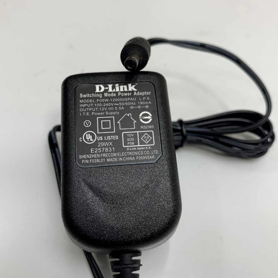 Adapter 12V 0.5A D-Link F05W-120050SPAU US Plug 100-240V Connector Size 3.5mm x 1.35mm
