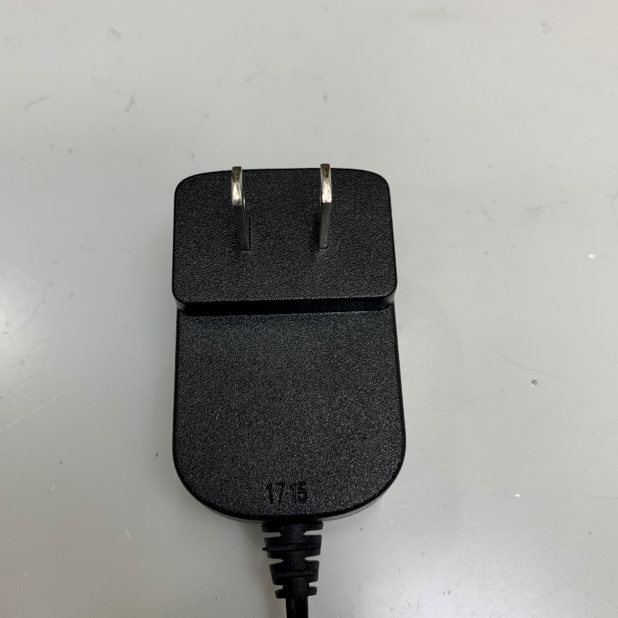 Adapter 12V 0.5A D-Link F05W-120050SPAU US Plug 100-240V Connector Size 3.5mm x 1.35mm