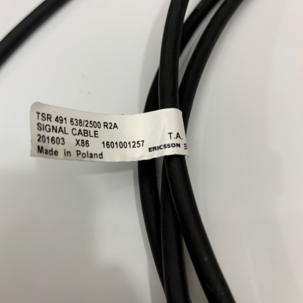 Cáp Kết Nối 2.5M ERICSSON TSR 491 638/2500 R2A  RJ45 CAT5E STP to 20 Pin