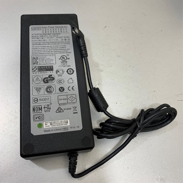 Adapter 19V 7.9A APD DA-150C19 150W Connector Size 5.5mm x 2.5mm