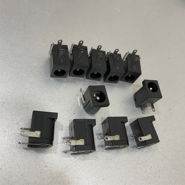 Rắc Hàn Nguồn DC Power Jack Connector Rated Max 5A Connector Size 5.5mm x 2.1mm & 2.5mm