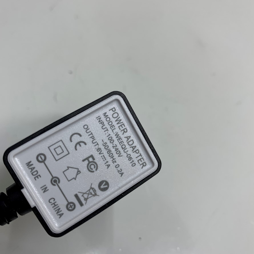 Adapter 6V 1A WEEQU-6010 US Plug Connector Size 5.5mm x 2.5mm