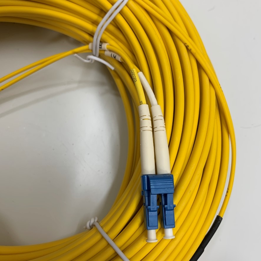 Dây Nhẩy Quang 1Gb HYC LC/UPC-SC/UPC Singlemode Duplex 2.0mm Fiber Optic Patch Cord Cable PVC Yellow SMD LSZH 9/125μm Length 40M