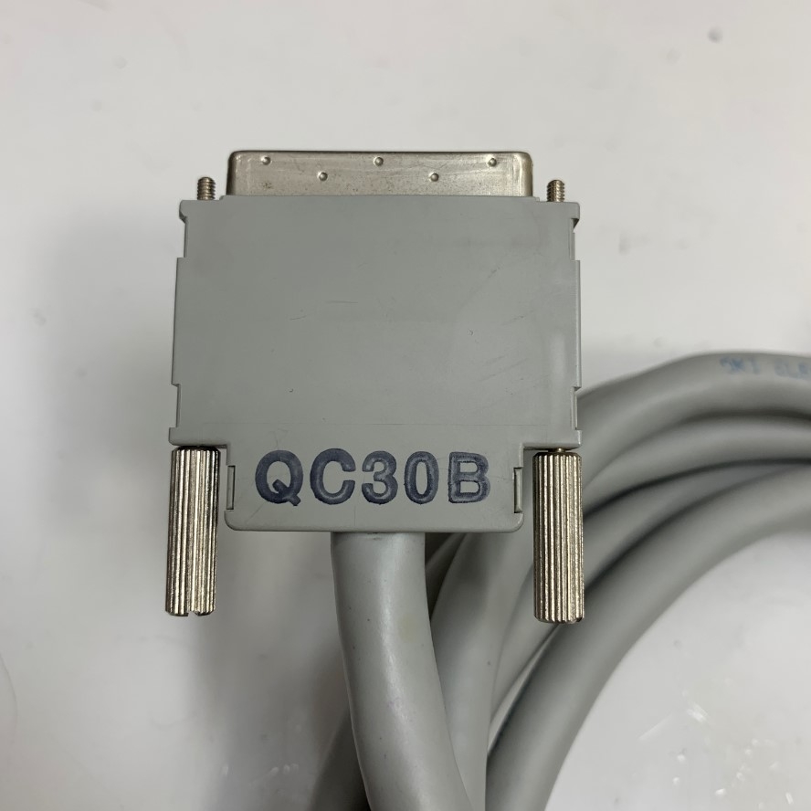 Cáp 3M 10ft Mitsubishi QC30B Cable VHDCI 68 Pin Pitch 0.8mm Male to Male For HMI Mitsubishi GT15 GOT-A900 Series witch PLC Mitsubishi Electric MELSEC-Q QnU Series