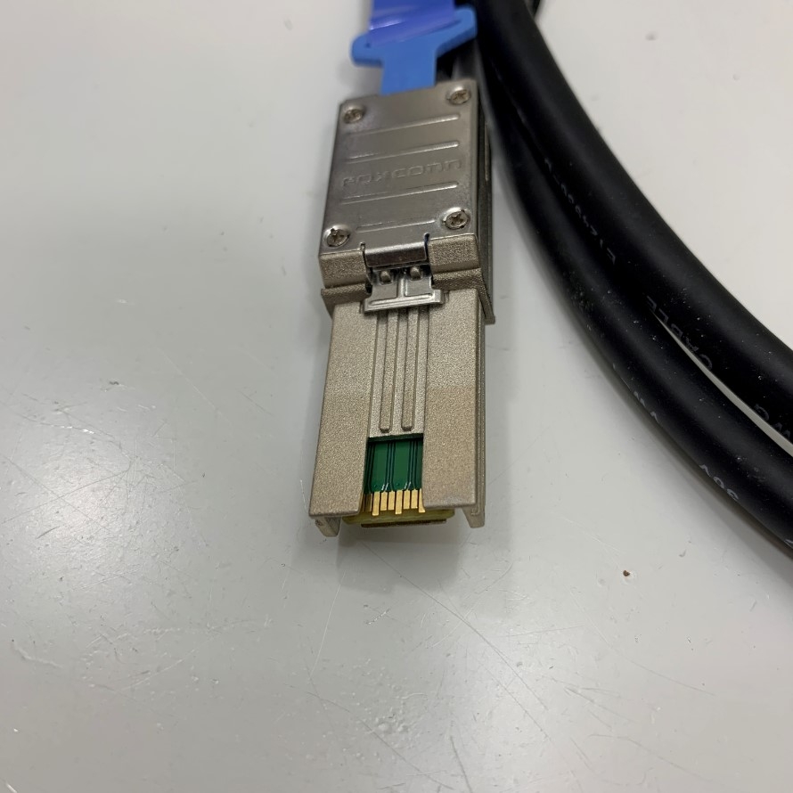 Cáp Dell Part CN-0W390D Dài 2M 6ft External Mini SAS SFF-8088 to SFF-8088 Cable FOXCONN Data Server Raid