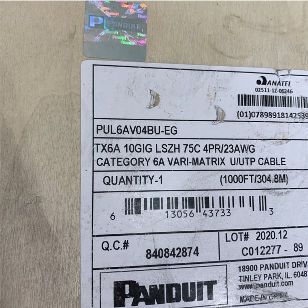 Cáp Mạng PANDUIT CAT6A PUL6AV04BU-EG U/UTP TX6A CE LSZH 75C 4PR/23AWG 10GBase-T and up to 500MHz BLUE Cuộn Dài 305M