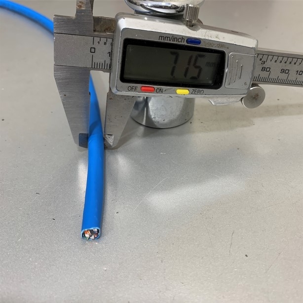 Cáp Mạng PANDUIT CAT6A PUL6AV04BU-EG U/UTP TX6A CE LSZH 75C 4PR/23AWG 10GBase-T and up to 500MHz BLUE Cuộn Dài 305M