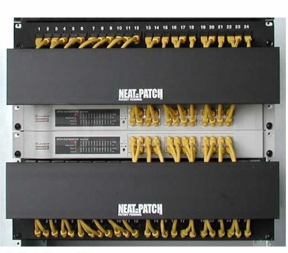 Thanh Quản Lý Cáp Ngang Cho tủ Rack LanTroVision Cable Management Rack 2U 12 Slot 48 Port Cabinet