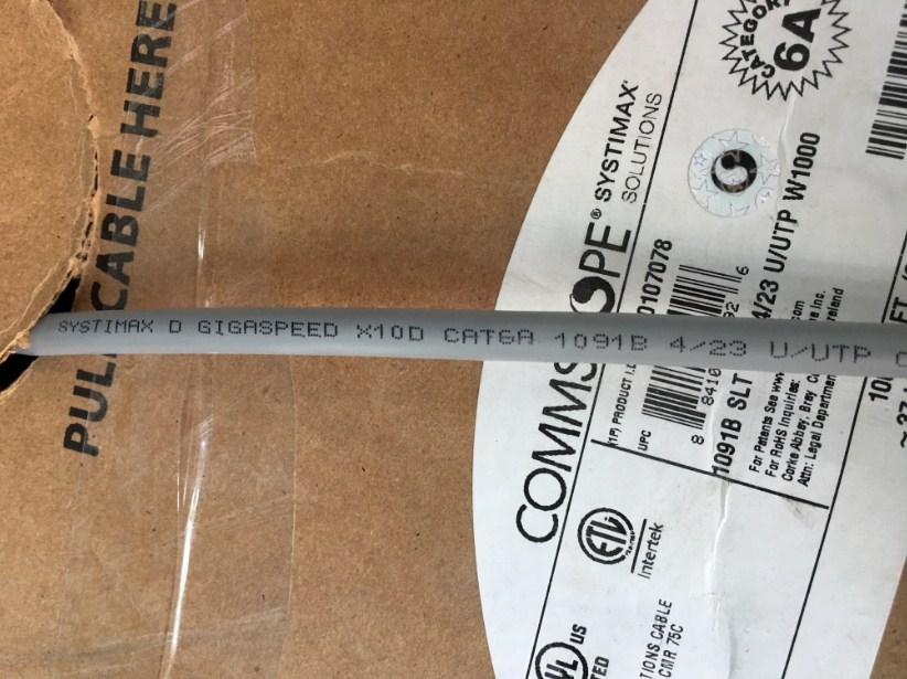 Cáp Mạng Commscope SYSTIMAX CAT6A U/UTP Jacket 760107078 GigaSPEED X10D® Cable Type 4PR 23AWG 4 Pair UTP 1000FT Length 305M