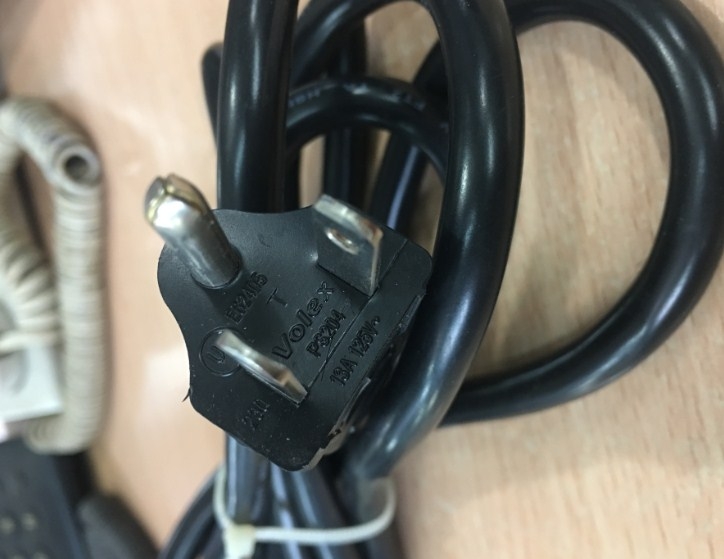 Dây Nguồn Chính Hãng Cisco VOLEX E62405 PS204 VAC15BS NEMA 5-15P To C15 AC Power Cord 13A 125V 3x1.31mm 16AWG Length 2.5M