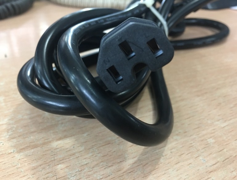 Dây Nguồn Chính Hãng Cisco VOLEX E62405 PS204 VAC15BS NEMA 5-15P To C15 AC Power Cord 13A 125V 3x1.31mm 16AWG Length 2.5M