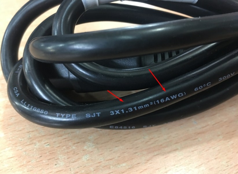 Dây Nguồn Chính Hãng Cisco VOLEX E62405 PS204 VAC15BS NEMA 5-15P To C15 AC Power Cord 13A 125V 3x1.31mm 16AWG Length 2.5M