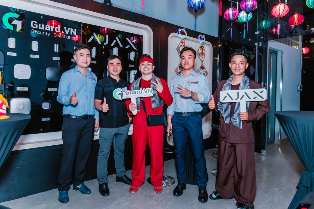 Guard.vn Tổ Chức Sự Kiện Gặp Gỡ Đối Tác Mừng Tết Trung Thu– Thắt Chặt Quan Hệ Hợp Tác và Giới Thiệu Các Giải Pháp An Ninh Từ Ajax Security Systems